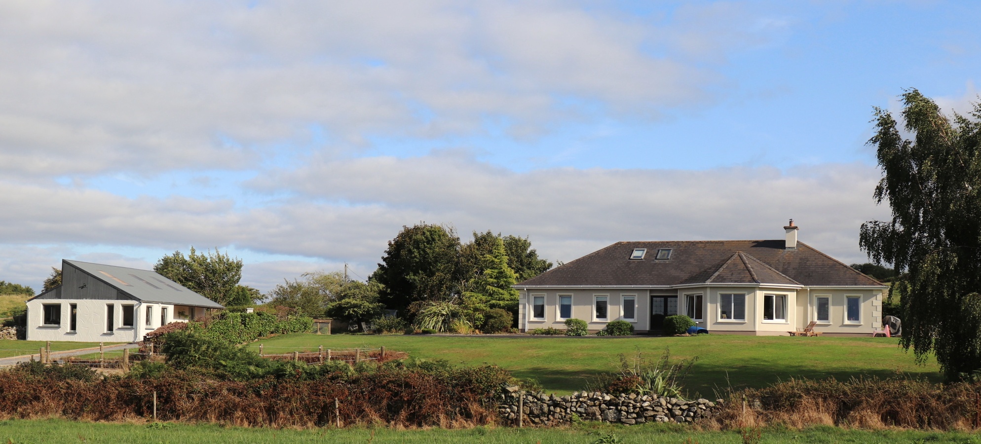 The main house and The Stables on one private site