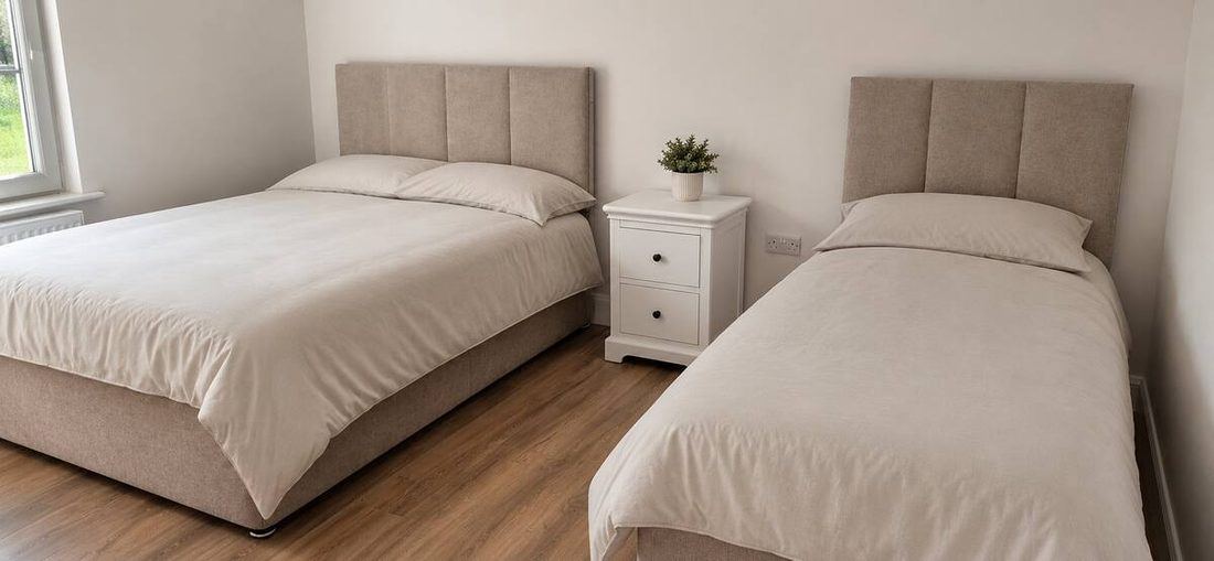 Twin bedroom